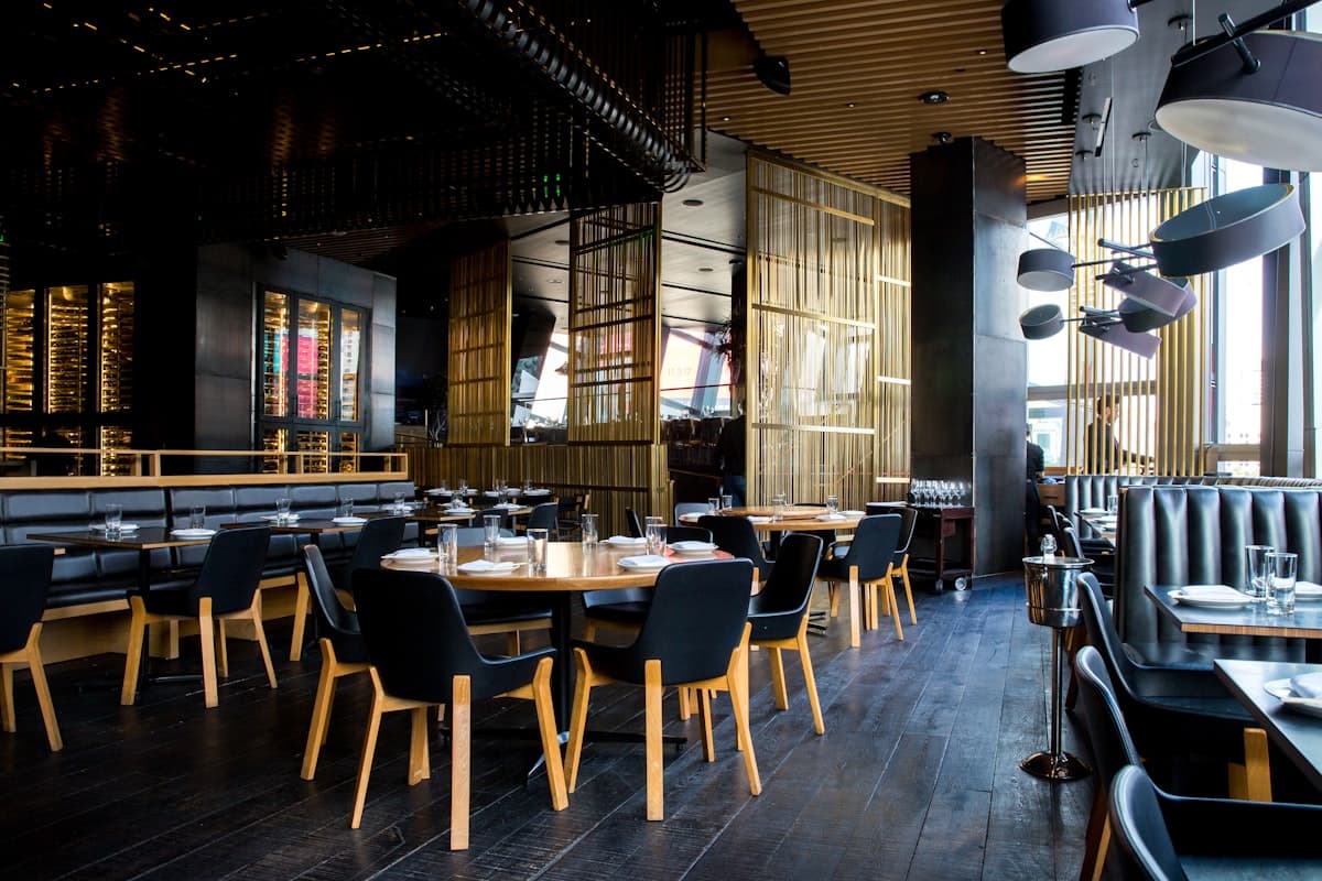 Bistro Rouge dining room